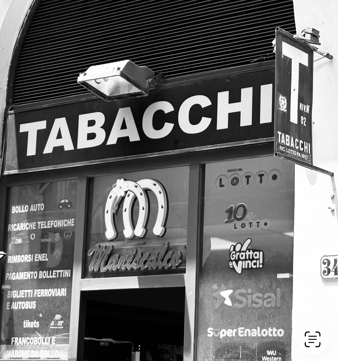 Tabacchi shop in Palermo where you can buy public transport tickets
